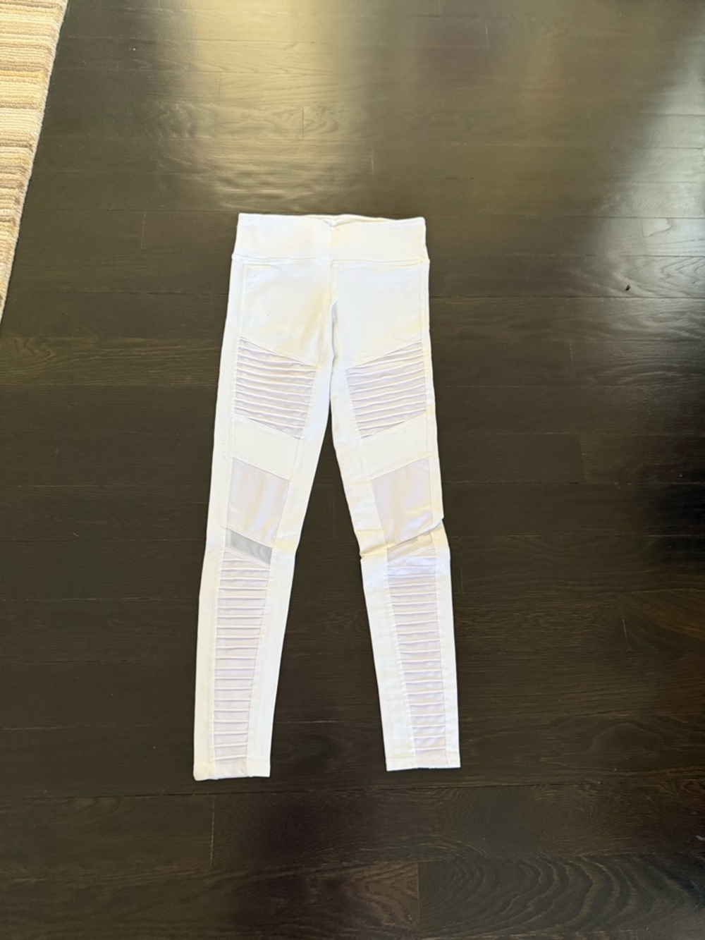 ALO Yoga White Paneled Moto Leggings